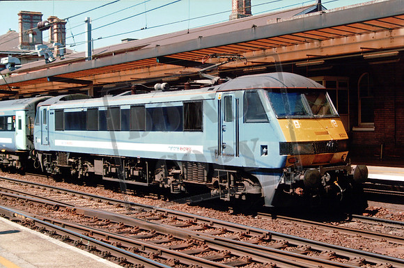 90 002 ipswich j
