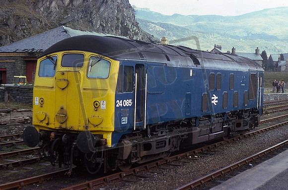 24085 (Cat No UN24085) Blaenau Ffestiniog 24-04-1976