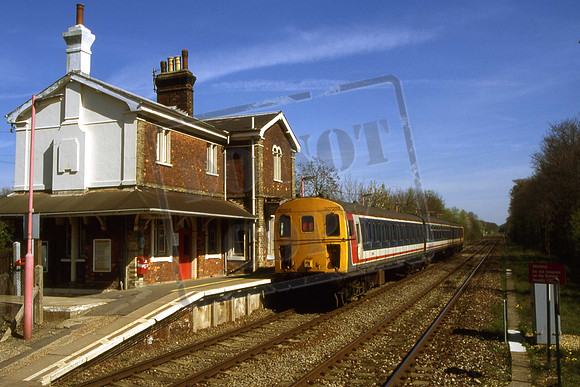 207203 UN207203B class 207-2 3D East Sussex DEMU on Hastings-Ashford at Ham Street. 7-4-97
