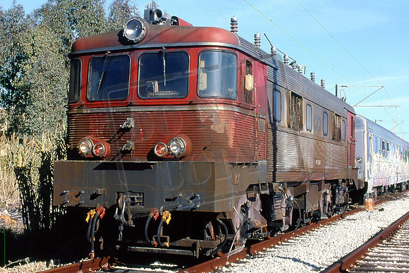 2556 POR Class 2550 at Entroncamento Works