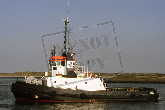 TITAN Wijsmuller tug at Ijmuiden August 1994. Gary Goodman