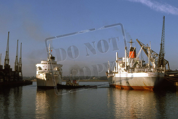 UGANDA & PORT CARDLINE Ocean Dock Southampton