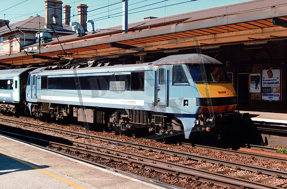 90 005 ipswich L