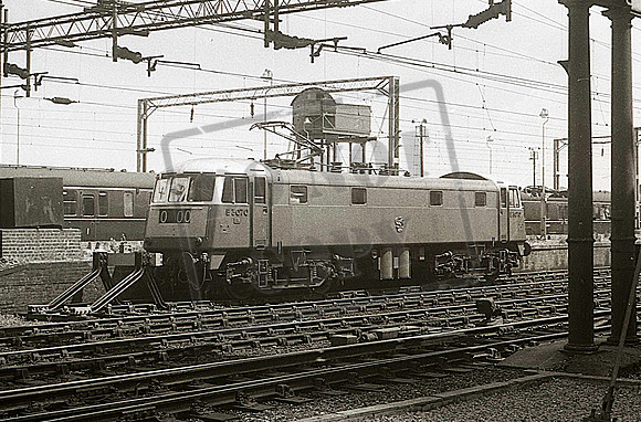 E3070 (Cat No TTPE3070) AL5 Class 85 Crewe 26-06-1966
