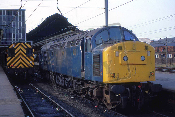 40158 & 08846 (Cat HNo UN40158) Preston 1983