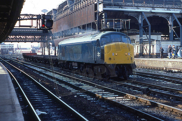 45004 (Cat No UN45004) Manchester Victoria 1983