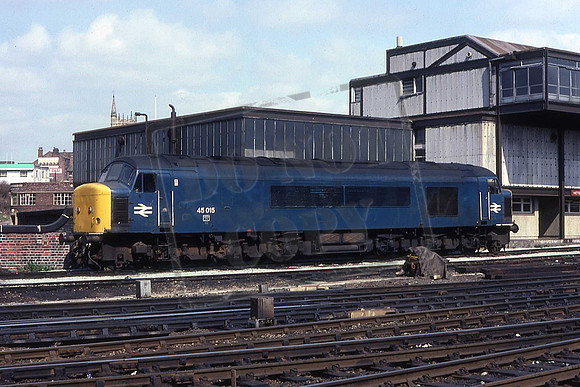 45015 (Cat No UN45015) Manchester Victoria 1982