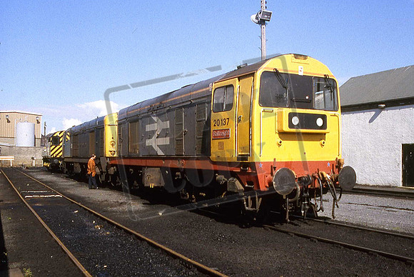 20137 & 20119 (Cat No UN20137) Ayr 02-05-1990
