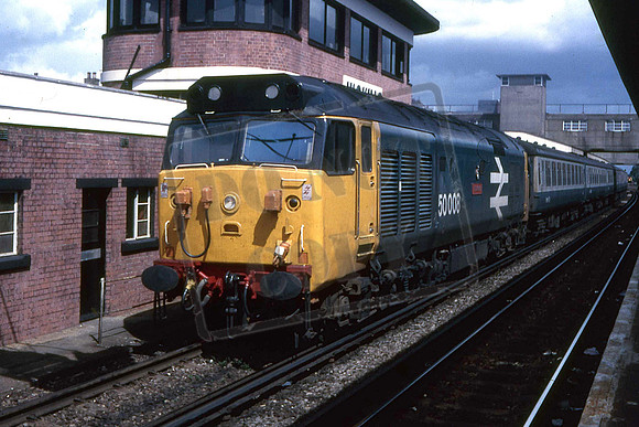 50008 THUNDERER (Cat No UN50008) Woking 12-08-1985 On 13.36 Exeter St Davids.