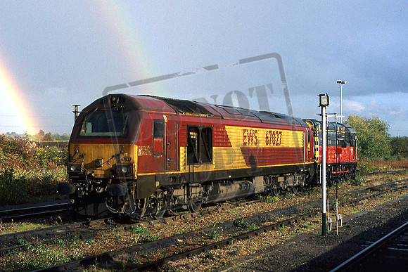 67027 (Cat No MH67027) Didcot 26-10-2011 Martin High
