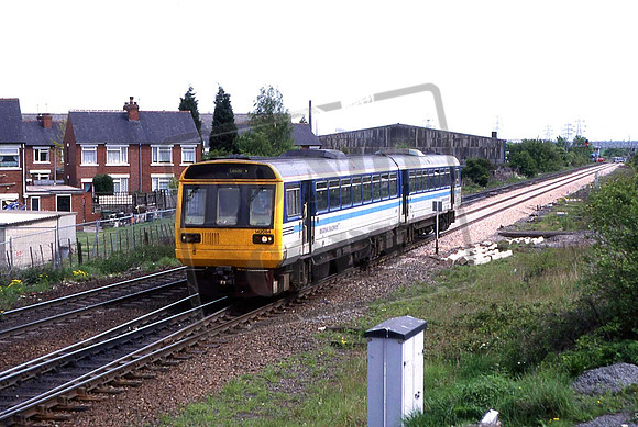 142084 (Cat No UN142084) England Lane, Knottingly1999