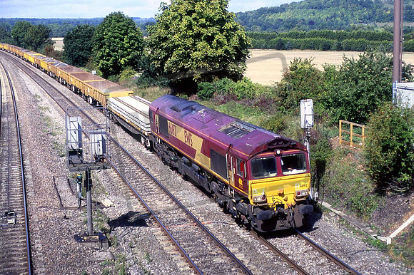 66192 (Cat No MH66192) Westbury Lane Purley 2011 Martin High