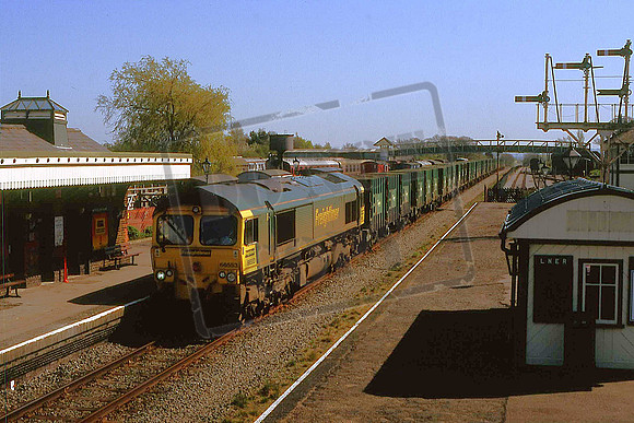 66553 (Cat No MH66553) Quainton 2011 Martin High
