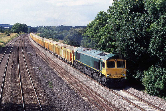 66741 (Cat No MH66741) Lower Basildon 30-06-2011 Martin High