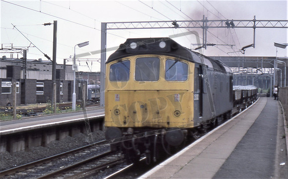 25282 (Cat No TTR013) Coming off the Walsall curve at Bescot. JUL 85 Martin High