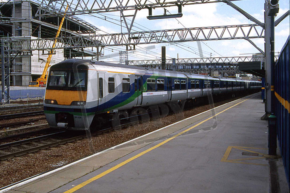 321328 (Cat No UN321328) Stratford 24-06-2009