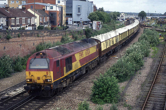 67024 (Cat No UN67024) Eastleigh 15-06-2012 Victoria - Swanage