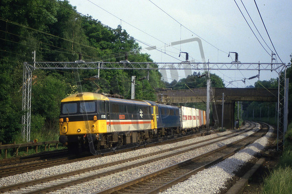 87005 CITY OF LONDON & 86420 (Cat No KM87005B) Gypsy Lane bridge, North of Watford Tunnels.