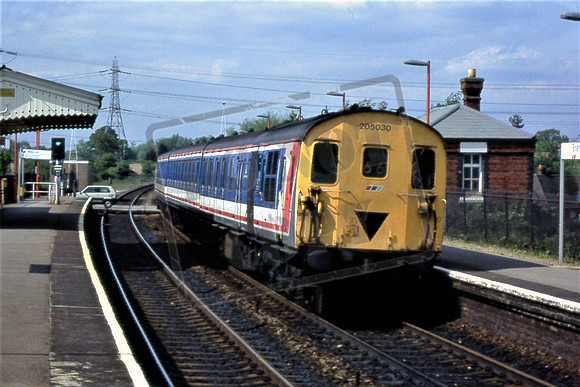 205030 (Cat No 206-40) Bramley. On a Reading-Basingstoke working. Martin High