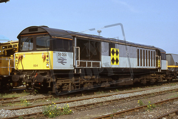 58004 (Cat No TTR674) At Bescot 06-05-90 Arthur Cannings