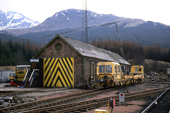 CRIANLARICH ENG SHED (Cat No TTR763) MAR91 Martin High