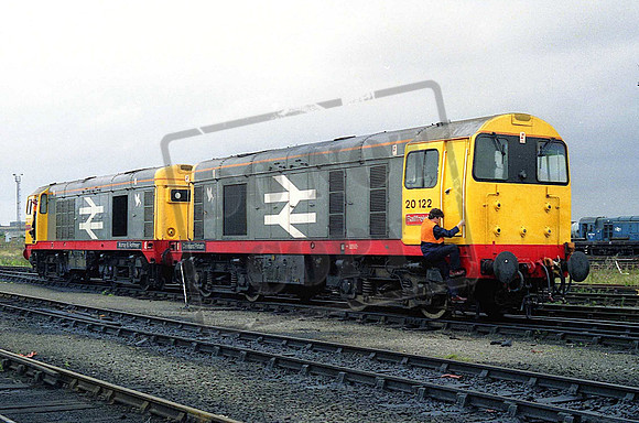 20122 CLEVELAND POTASH & 20137 MURRAY B HOFMEYR (Cat No MSP20122) Thornaby 12-09-1987 Mike Spencer 067
