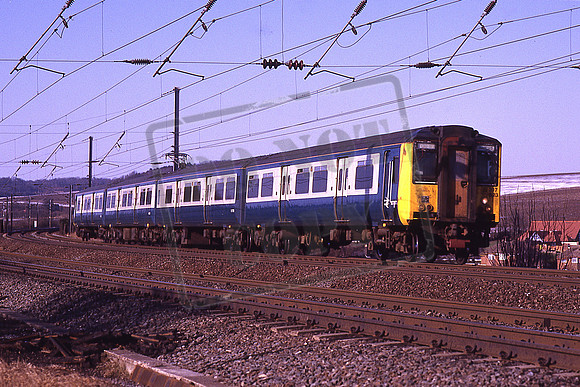 317333 (Cat No 317333B) Near East Hyde 2C11 14.30 Luton - St Pancras 02-03-1986 Ken Moselely C0053