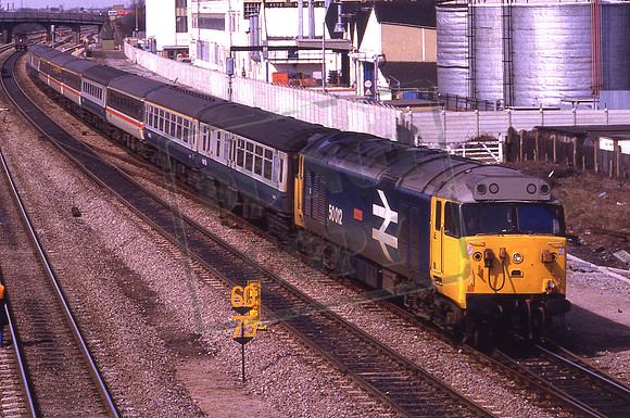 50012 BENBOW (Cat No KMM50012) Hayes 1A15 08.30 Exeter St Davids - Paddington 12-04-1986 Ken Moseley C0082