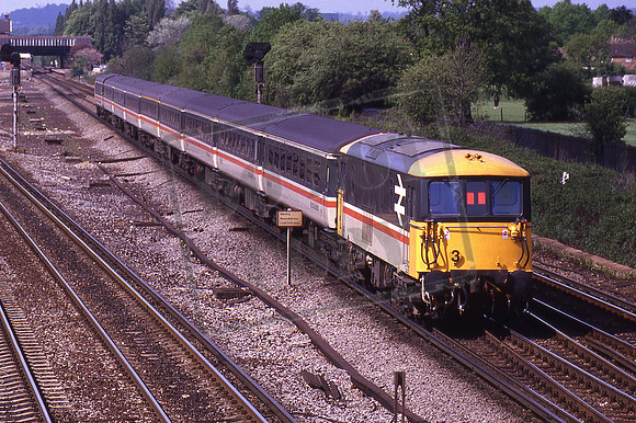 73116 (Cat No KMM73116) Gatwick Airport 1D45 15.35 Gatwick Airport - Victoria Ken Moseley C0127