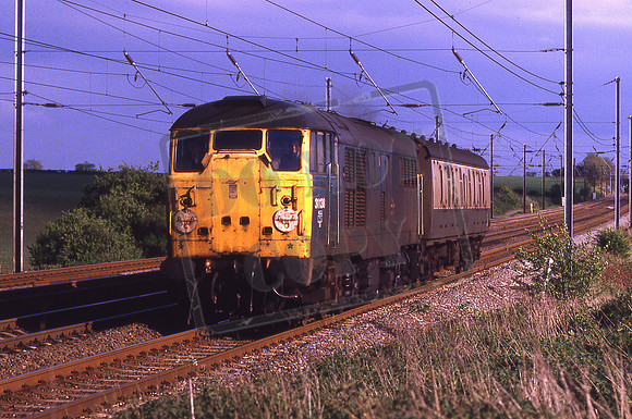 31138 (Cat No KMM31138) Near Ayres End 3G25 18.46 St Albans - Bedford Parcels 21-05-1986 Ken Moseley C0123