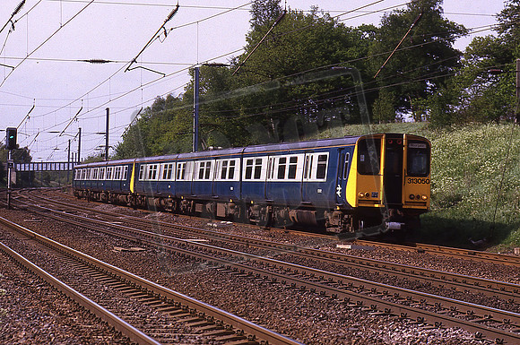 313050 (Cat No KMM313050) Potters Bar 16.23 Welwyn Garden City - Mpprgate 27-05-1986 Ken Moseley C0140