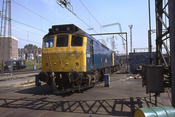 25152 (Cat No TTR927) Willesden Depot 30-07-83 George Walker