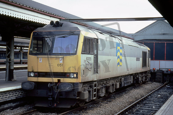 60051 MARY SOMERVILLE (Cat No TTR975) Reading General off Theale tanks. MAR 92 Martin High