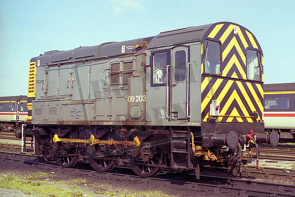 09203 (Cat No MSP09203) Swindon 02-05-1993 Mike Spencer 381
