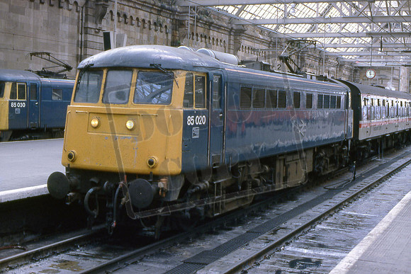 85020 (Cat No TTR1209) Glasgow Central  with the 15.45 from Manchester. 16-08-88 George Walker