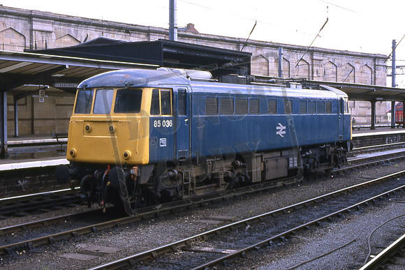 85036 (Cat No TTR1210) Carlisle Station 30-05-88 George Walker