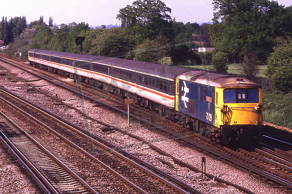 73129 CITY OF WINCHESTER (Cat No KMM73129B) Gatwick Airport 1D48 16.00 Victoria - Gatwick Airport 22-05-1986 Ken Moseley C0131