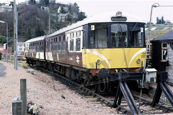 104325 (Cat No TTR1343) 53424 & 53434 Mexican Bean at Oban 26-03-87 Ian Bartlett