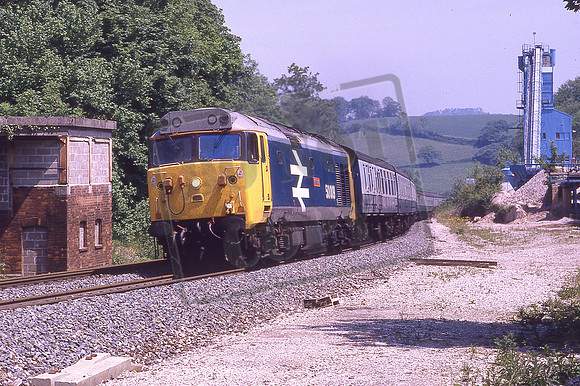 50009 CONQUEROR (Cat No KMM50009) Stoneycombe 1C26 09.35 Paddington - Penzance 14-06-1986 Ken Moseley C0209