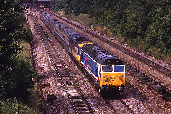 50023 HOWE & HST (Cat No KMM50023) Ruscombe Up Failed Inter-City 125 service 03-07-1986 Ken Moseleyn C0297