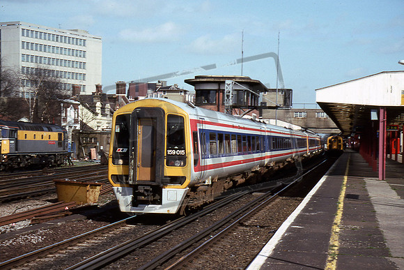 159015 (Cat No TTR1777)  Woking APR 94 Martin High