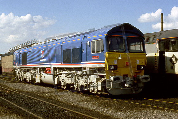 59201 VALE OF YORK (Cat No TTR1893) Doncaster Carr  24-04-94 Michael Hill