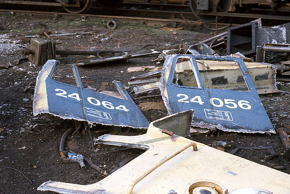 24064 24056 (Cat No TTR1998) Colin Marsden