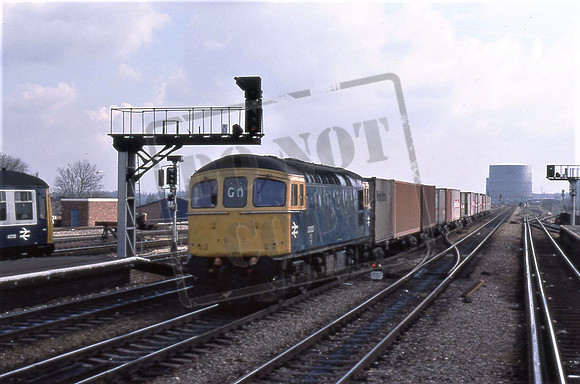 33003 (Cat No TTR2033) Freightliner at Reading General. 03-04-80 Colin Marsden