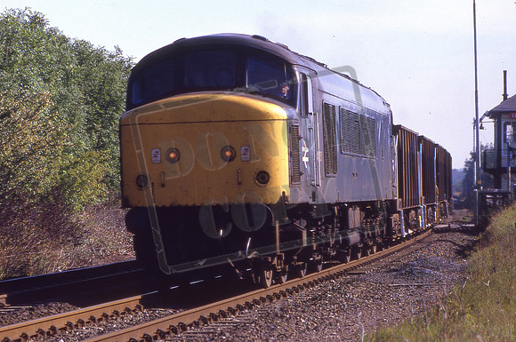 45052 (Cat No KMM45052) 08.06 Hitchin - Mountsorrel 6M75 Luffenham Junction 17-09-1986 Ken Moseley C0400