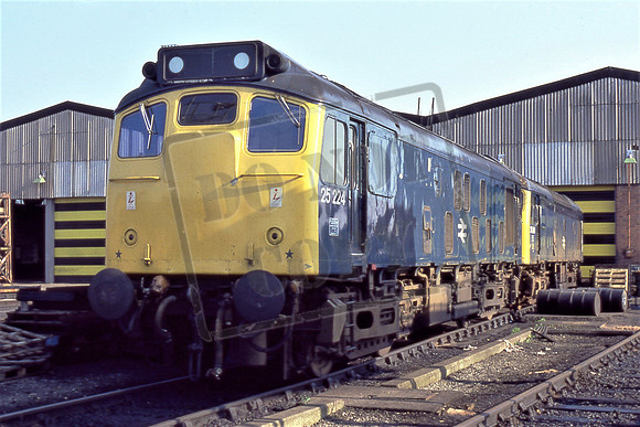 25224 25291 (Cat No TTR2118) Crewe Diesel Depot 17-04-81 Robert Beaumont