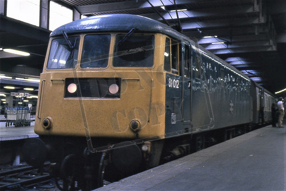 81012 (Cat No TTR2163) Euston Station. Robert Beaumont