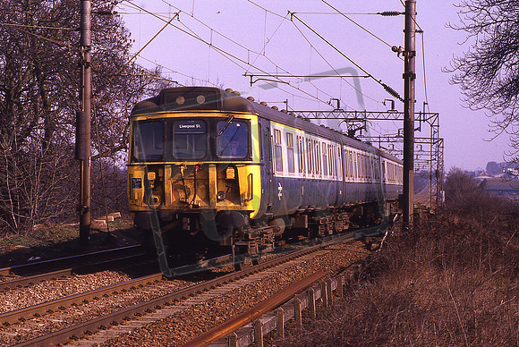 310719 (Cat No KMM310719) 11.25 Witham - Liverpool Street Near Hatfield Peverill. Unknown Date. Ken Moseley 0474