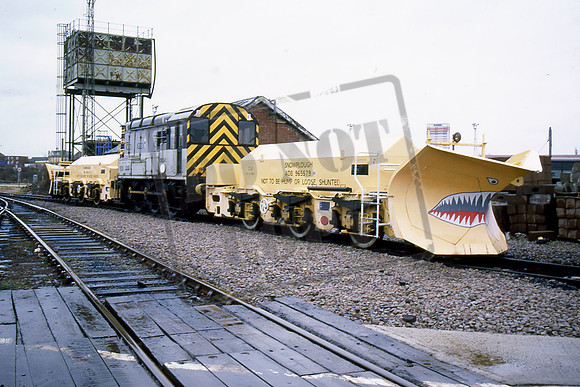 08542 (Cat No TTR2252) Stratford with ploughs. 12-02-95 Darren Ford