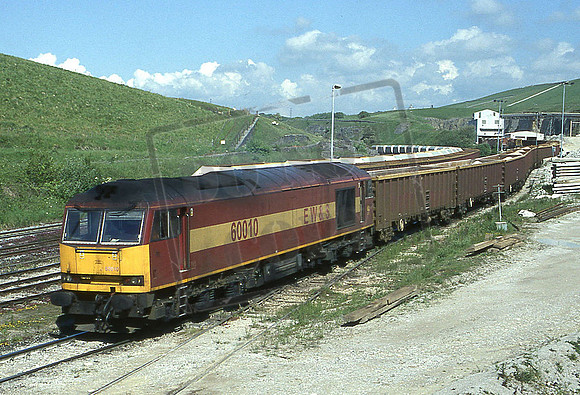 60010 (Cat No GH60010)PEAK FOREST GARY HOLLAND